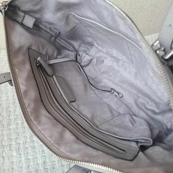 Michael Kors Gray Shoulder Bag with Saffiano Leather - Picture 5 of 8